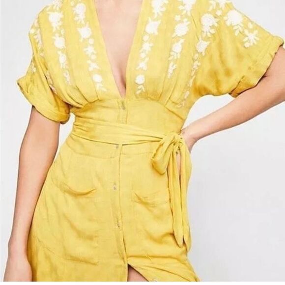 Free People Love To Love You Dress in Yellow Size Small - Picture 3 of 16